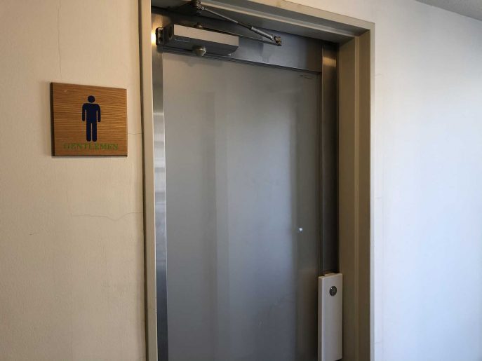 トイレのドア